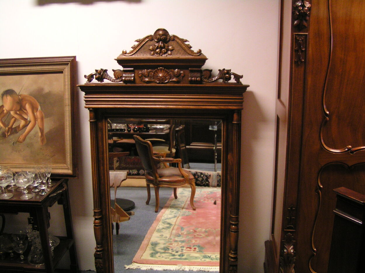 artikelnr. 1602036 Antieke Eikenhouten Spiegel Facet Geslepen Glas in Zeer Goede Staat. prijs €495,- euro
Zeer Mooie Antieke Spiegel in Zeer Goede Staat. Afm H 1.60 B 94 cm
