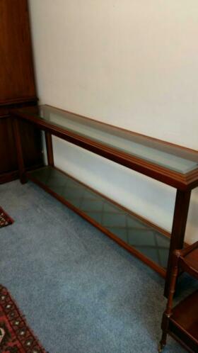 Verkocht artikelnr. 1600317 Sidetable in Mahoniehout van Jan Franzen in nieuwstaat!
Beschrijving
Zeer grote en fraaie Sidetable in Mahoniehout van Jan Franzen in nieuwstaat! Facet geslepen glas.
Maten; B 1.90m D 40cm H 75 cm

Voor meer informatie zie onze site of andere advertenties.
Keywords: Sidetable in Mahoniehout van Jan Franzen in nieuwstaat!
