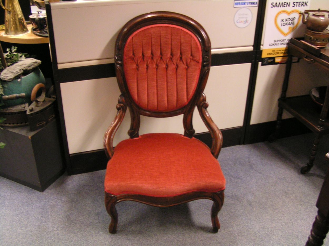 artikelnr. 1600311 antiek mini Rood Velours bekleed stoeltje: prijs €149,-euro
in uitmuntende staat!

Fraai exemplaar! Prachtig bekleding.
Onlangs opnieuw gestoffeerd.

Voor meer informatie zie onze site of andere advertenties.
Keywords: Rood Velours bekleeden stoel