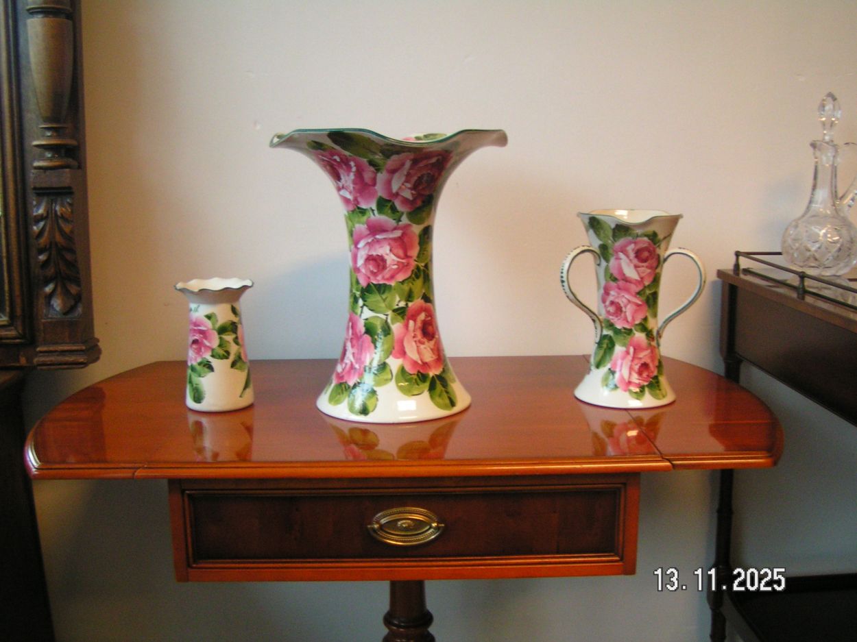 artikelnr. 1602068 Vintage Wemyss Cabbage Rose 1920 in zeer goedestaat,
