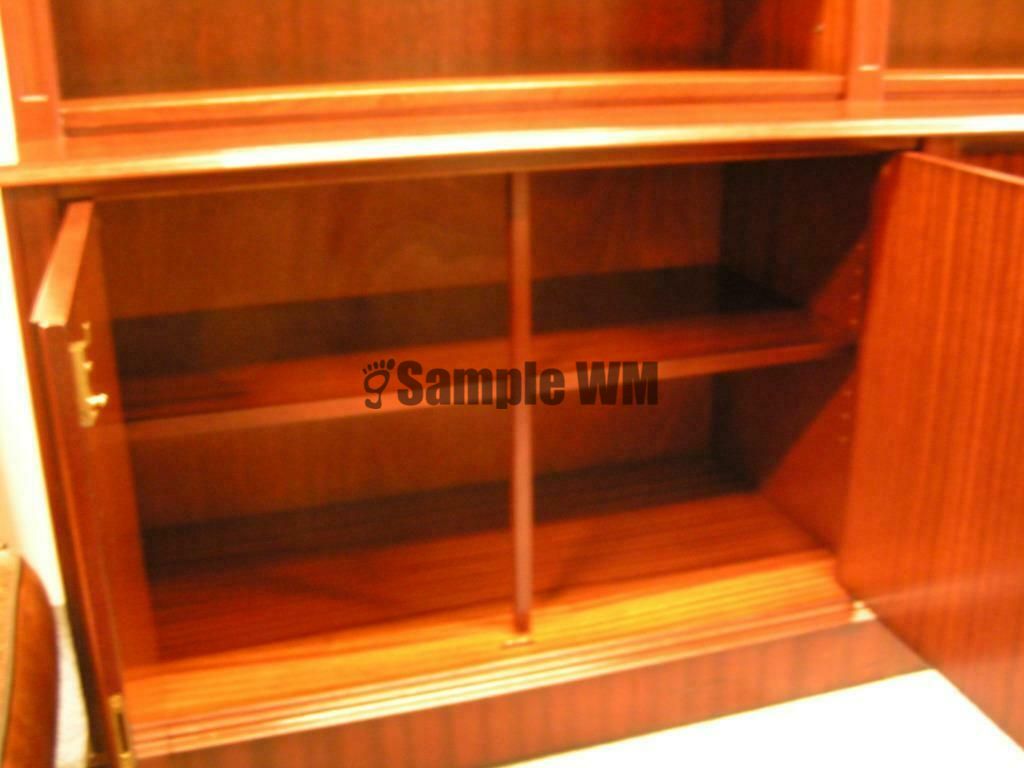 artikelnr. 1600350 Heldense Exclusive Grote Mahonie Boekenkast: prijs op aanvraag
B: 294cm x D: 55cm x h: 236cm

In nieuwstaat! Planken in hoogte verstelbaar.
Nog diverse mooie en grote boekenkasten op voorraad, in diverse maten en soorten zie andere advertenties of onze site.
Keywords: artikelnr. 1600350 Heldense Exclusive Grote Mahonie Boekenkast: prijs op aanvraag