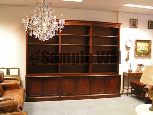 artikelnr. 1600350 Heldense Exclusive Grote Mahonie Boekenkast: prijs op aanvraag
B: 294cm x D: 55cm x h: 236cm

In nieuwstaat! Planken in hoogte verstelbaar.
Nog diverse mooie en grote boekenkasten op voorraad, in diverse maten en soorten zie andere advertenties of onze site.
Keywords: artikelnr. 1600350 Heldense Exclusive Grote Mahonie Boekenkast
