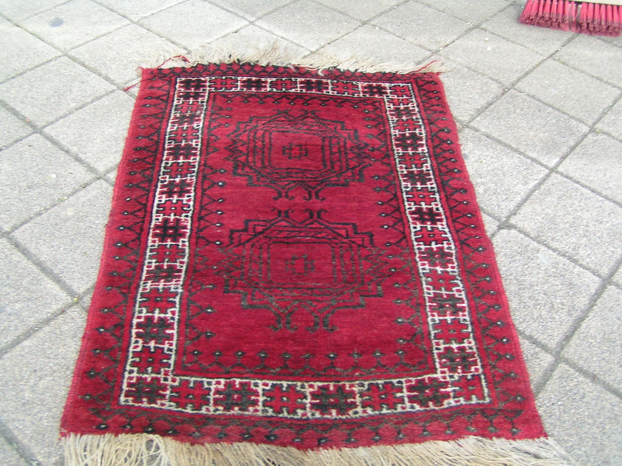artikelnr. 00469 Afghaan Perzisch Tapijt: prijs 27.50 euro
Anato

60 x 90
Keywords: Afghaan Perzisch Tapijt: