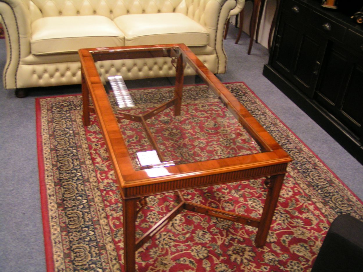 Verkocht artikelnr. 0160067 Heldense Taxus Salontafel
facet geslepen salontafel

Uniek model

L: 1.24m x B: 65cm h: 49cm

in Nieuwstaat
Keywords: Heldense Taxus Salontafel