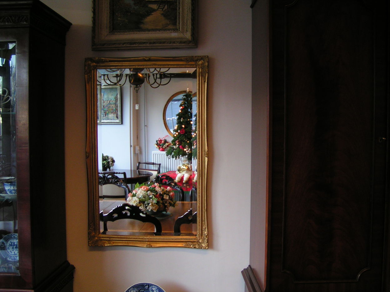 Verkocht artikelnr. 00616 Facet geslepen Spiegel met goudenkleurige lijst
B: 54cm x H: 85cm
Keywords: Facet geslepen Spiegel met goudenkleurige lijst: prijs 95 euro