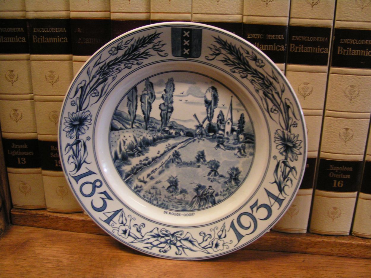 artikelnr. 0160079 Porselein/Aardewerk Wandbord Peters Ragout: 20 euro
Porselein/Aardewerk Wandbord Peters Ragout

de Rogge Oost

Ter herinnering aan het 100 jarig bestaan van de Roggebroodfabriek.

H. C. Funke & Zn.
Amsterdam.

1834 - 1934
Keywords:  Porselein/Aardewerk Wandbord Peters Ragout