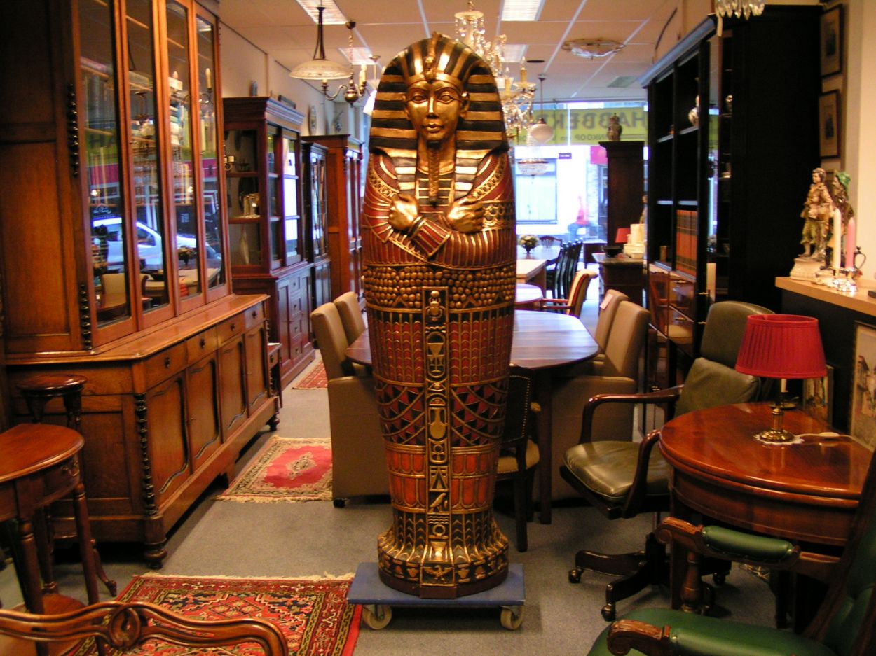 Verkocht artikelnr. 00895 Groot Farao Beeld
1.90 meter hoog

in zeer goede staat, geen beschadigingen, messing gekleurd en houtsnijwerk met egyptische ornamenten.
Keywords: Groot Farao Beeld