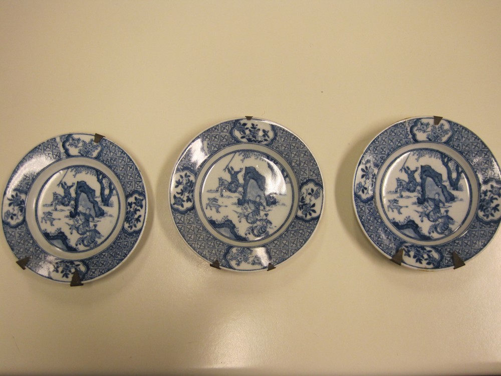 artikelnr. 00410 Chinees Porseleinen Wandbordjes: prijs €15,- euro per stuk
doorsnede: 12cm

van rond 1910

in voorraad: drie stuks
Keywords: Chinees Porseleinen Wandbordjes